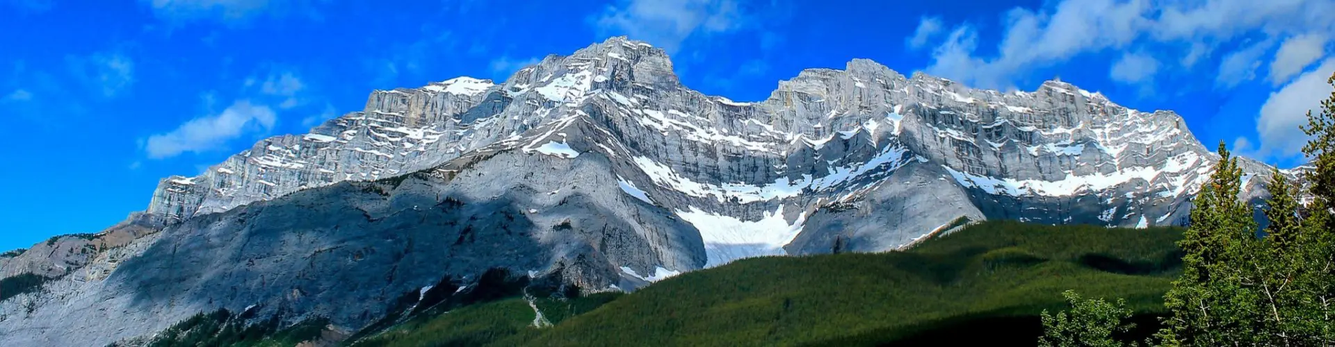 image of Cascade Mountain in Banff, Alberta, Canada